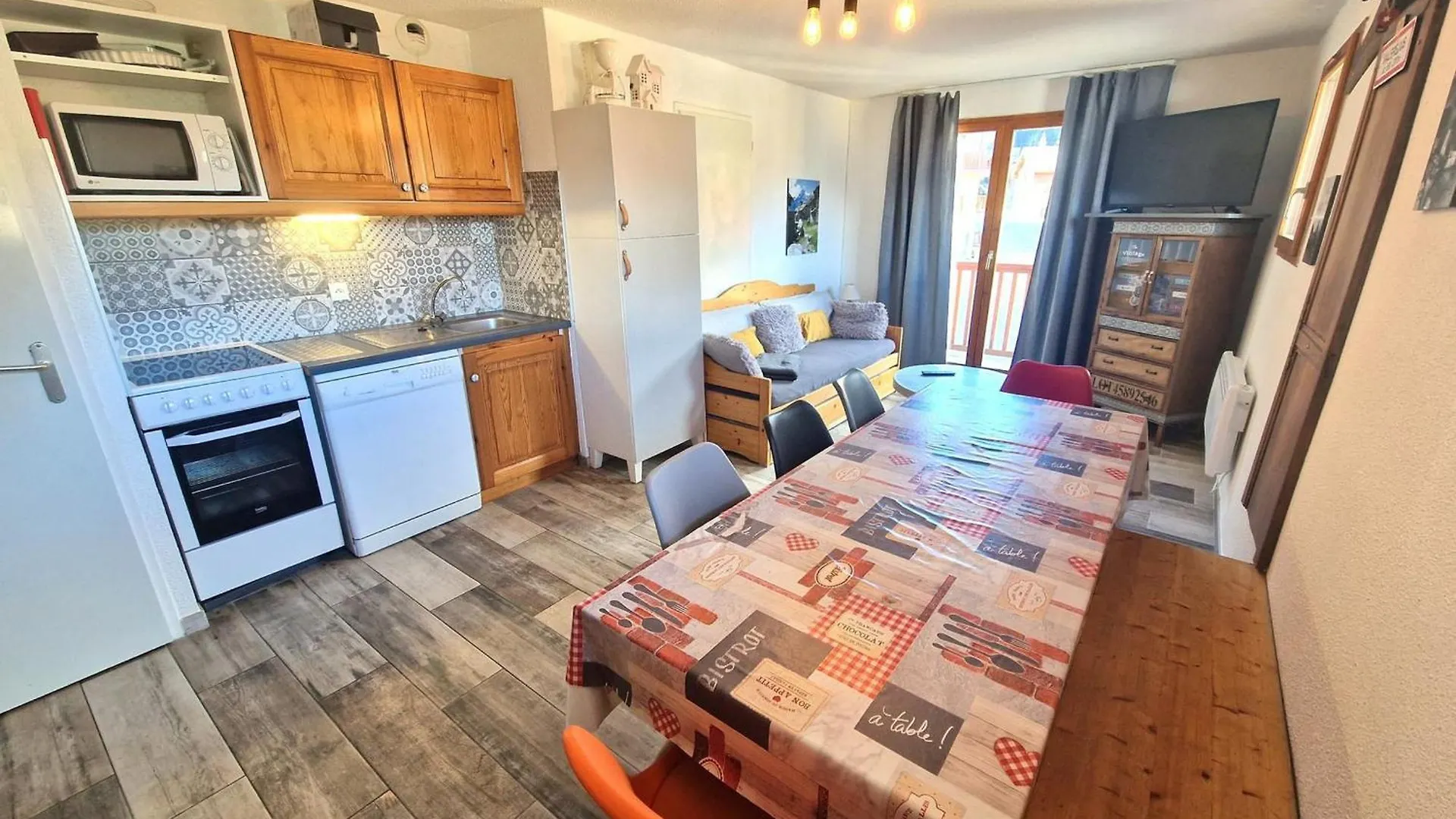 Bel Appartement 4 Pieces Pour 8, Pres Des Pistes A Valfrejus - Fr-1-265-185